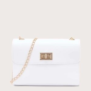 Twist Lock Chain Bag